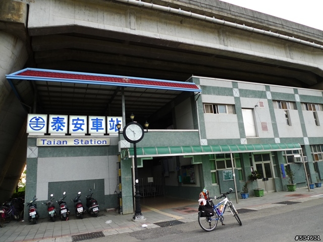 (車站收集) 35度C天空下的藍色區間車 *單車環島*