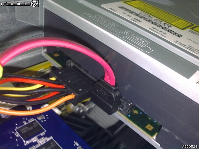 燦坤特價14999 Q8200主機到貨了