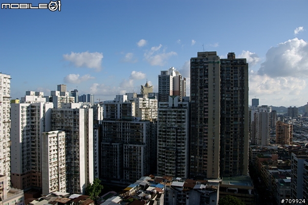 一鏡走天涯 - Sony 18250 vs 1680 vs 70300