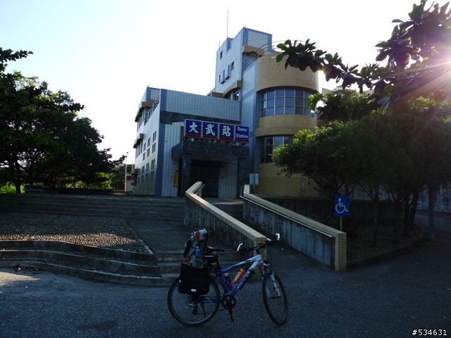 (車站收集) 35度C天空下的藍色區間車 *單車環島*