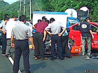 馬3 車禍照片...也不算車禍啦 / 與警匪有關的....07/16第一頁更新....