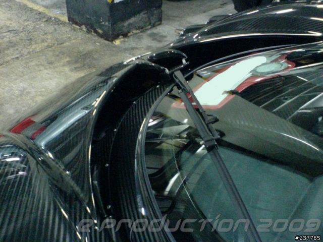 在車庫看見 pagani zonda F