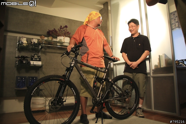 《一路南北騎 - 第九集》不用工具免髒手‧創意組裝單車