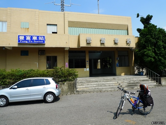 (車站收集) 35度C天空下的藍色區間車 *單車環島*