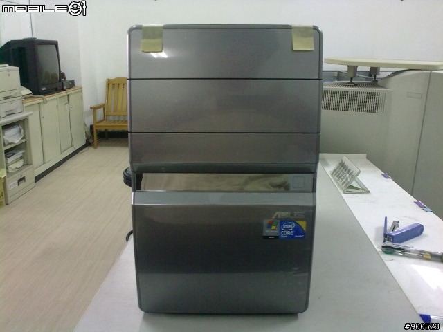 燦坤特價14999 Q8200主機到貨了