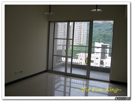 也提一個鄉村風味小住宅