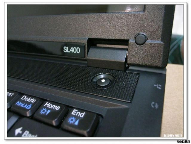我也加入小黑族之SL400 新型號 2743-RG9 簡易開箱