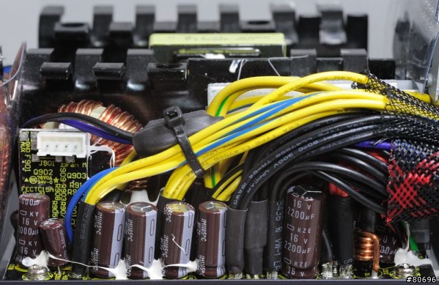 Antec TRUEPOWER New系列半模組化電源供應器簡介及測試