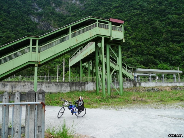 (車站收集) 35度C天空下的藍色區間車 *單車環島*