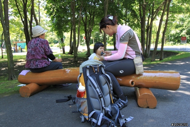 嬰兒拖車的無限可能—北海道の夏日薰風