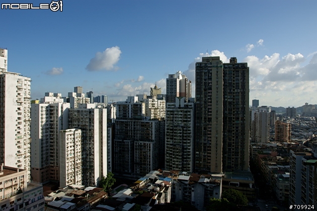 一鏡走天涯 - Sony 18250 vs 1680 vs 70300