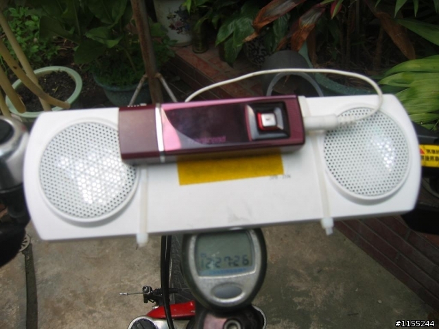 DIY 最夯的腳踏車用MP3+擴大器 2w+2w(非買喇拗 +3000 非單音 非弱音),記的調節音量不要妨礙別人!