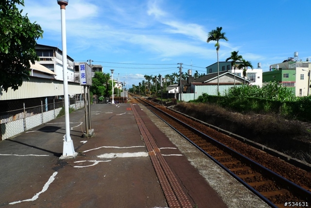 (車站收集) 35度C天空下的藍色區間車 *單車環島*