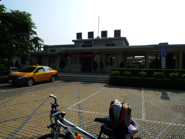 (車站收集) 35度C天空下的藍色區間車 *單車環島*