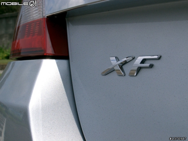 Jaguar XF 3.0,終於露臉