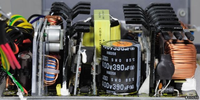 Antec TRUEPOWER New系列半模組化電源供應器簡介及測試