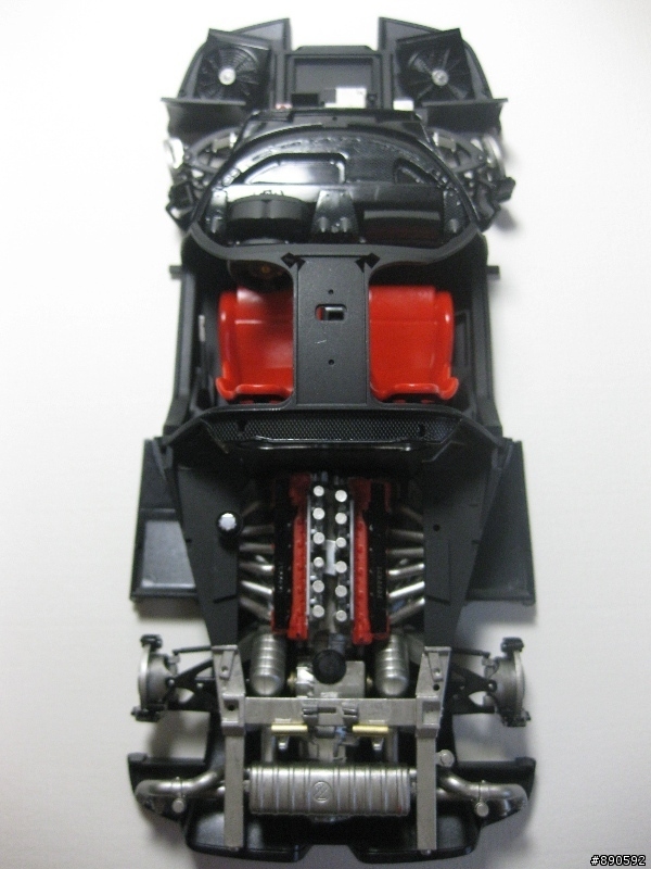 法拉利『ENZO』製作完成 <圖多字少>