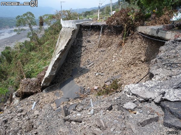 高雄茂林六龜災區道路狀況實景