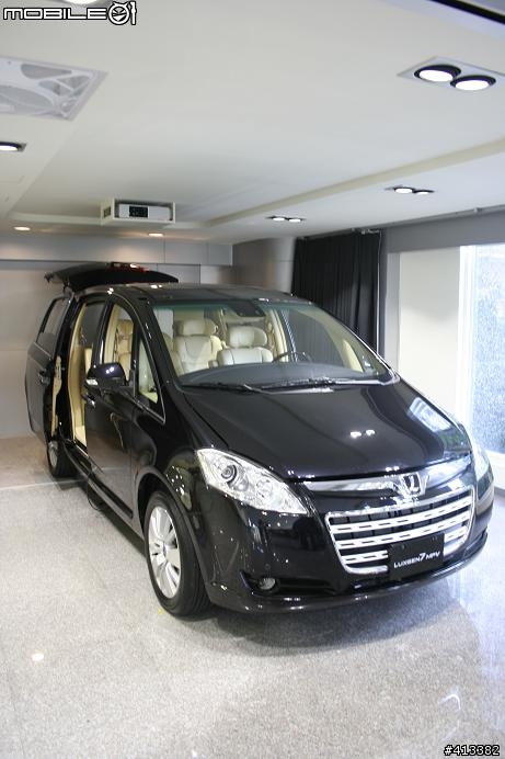 LUXGEN 內湖賞車開一箱!!
