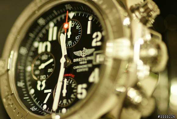 開箱--BREITLING Avenger Skyland 陸空復仇者計時腕錶