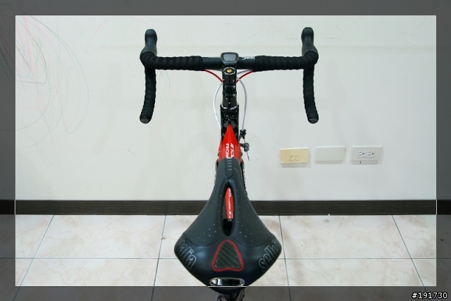 這箱~還是開在我們家就好,公路車 Roxycle。圖多