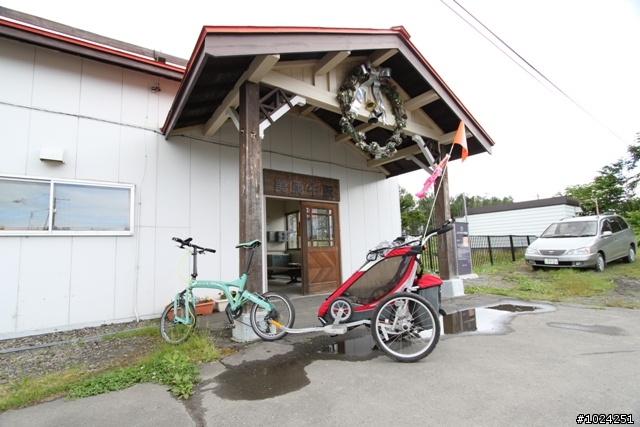 嬰兒拖車的無限可能—北海道の夏日薰風
