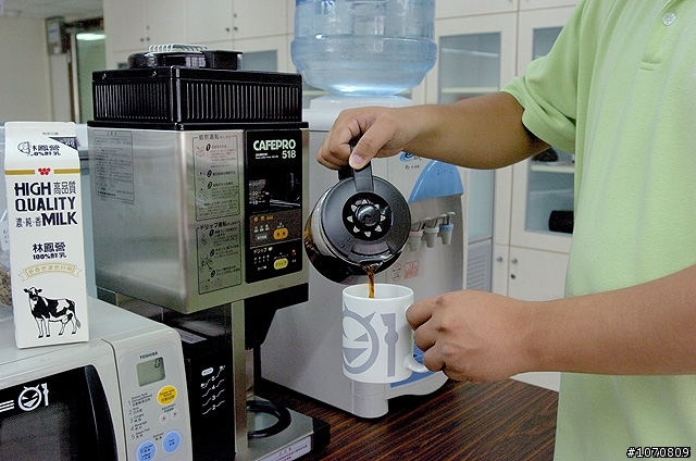 "DAINICHI Cafepro 518 ( 生豆咖啡機) "開箱文