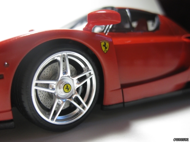 法拉利『ENZO』製作完成 <圖多字少>