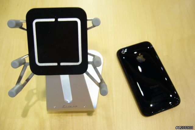 『開箱文』六爪怪iPhone手機架 Luxa2 H1-Touch