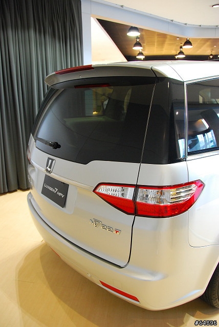 世界初~全新發表,Luxgen7 MPV 外觀+內裝照全紀錄