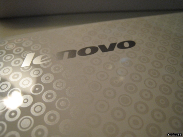 我也有小筆電耶!!(LENOVO S10-2 小齡子借測)