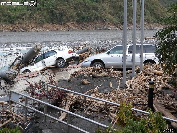 高雄茂林六龜災區道路狀況實景