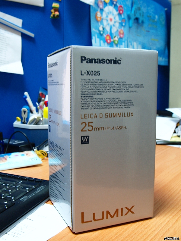 Panasonic LEICA D SUMMILUX 25mm/F1.4/ASPH 入手