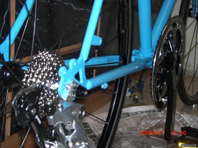 颱風天....組車天......單車新手的捷安特lug老鋼管組車記....圖多..請慎入
