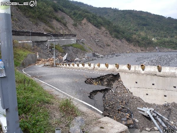 高雄茂林六龜災區道路狀況實景