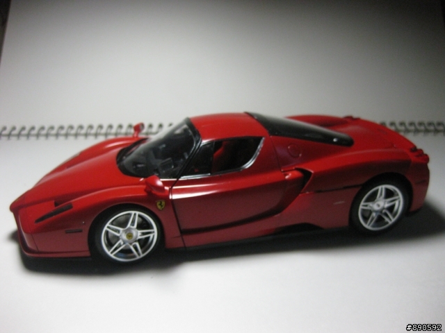 法拉利『ENZO』製作完成 <圖多字少>
