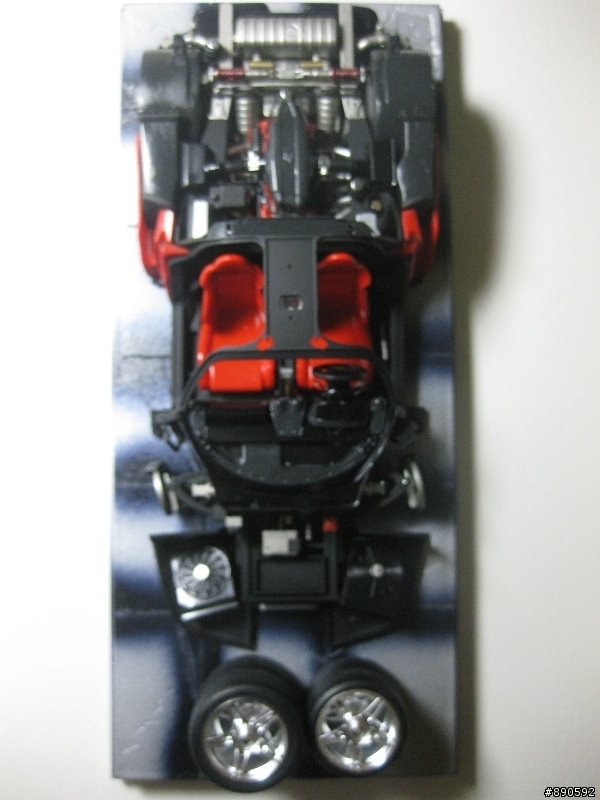 法拉利『ENZO』製作完成 <圖多字少>