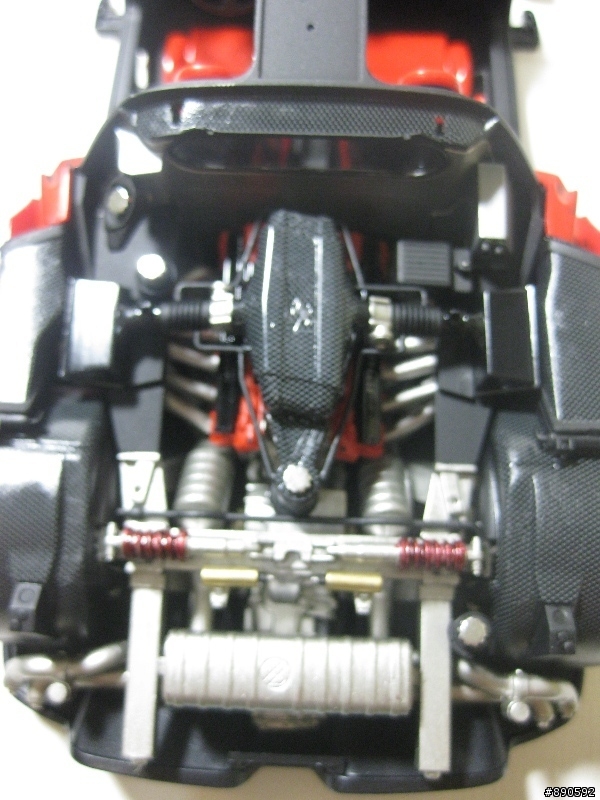 法拉利『ENZO』製作完成 <圖多字少>