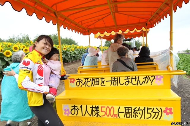 嬰兒拖車的無限可能—北海道の夏日薰風