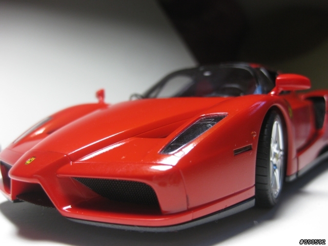 法拉利『ENZO』製作完成 <圖多字少>