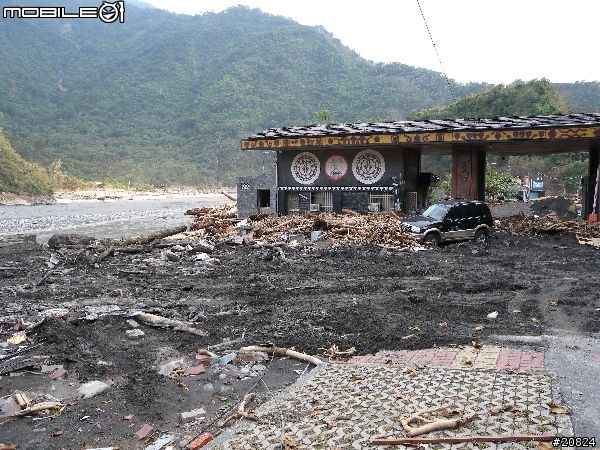 高雄茂林六龜災區道路狀況實景