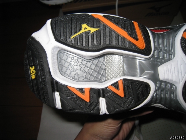 開箱;MIZUNO waverider12 慢跑鞋分享