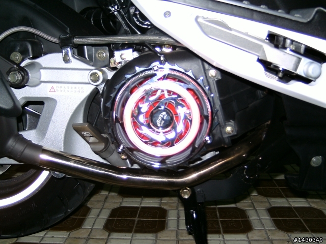 7.30牽新車Racing 150 fi 開箱 (裝置物箱LED燈 風扇外蓋+燈)