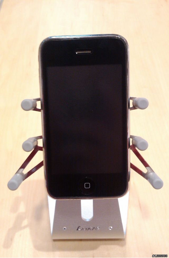 『開箱文』六爪怪iPhone手機架 Luxa2 H1-Touch