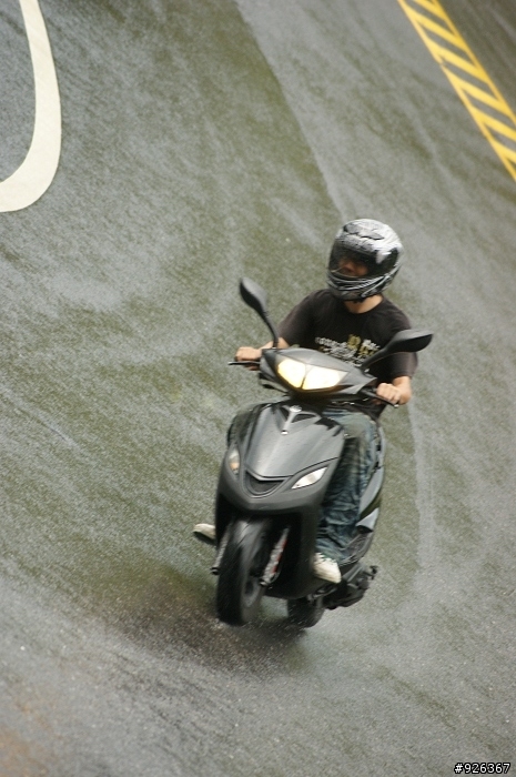 2009/08/02 北宜追焦---殘破不堪的追焦照