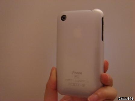 iPhone 彩裝登場 :: OZAKI iCoat 亮彩保護殼