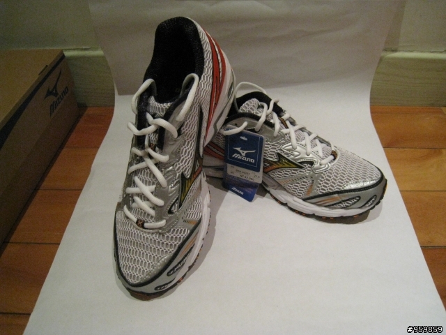 開箱;MIZUNO waverider12 慢跑鞋分享