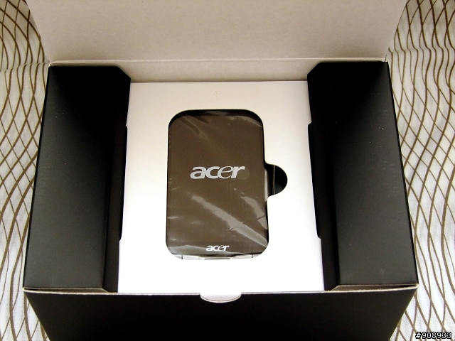 【開箱】遲來的敗家 - Acer M900 3.5G『指紋辨識』滑蓋觸控手機
