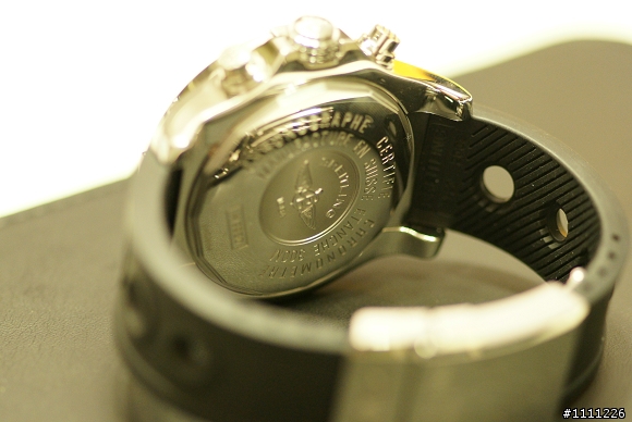 開箱--BREITLING Avenger Skyland 陸空復仇者計時腕錶
