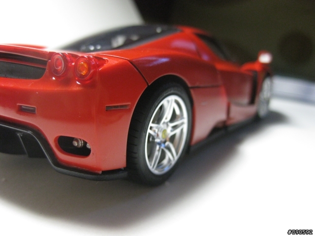 法拉利『ENZO』製作完成 <圖多字少>